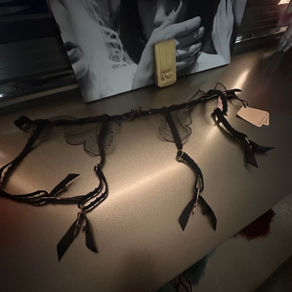 Agent Provocateur Black Lorna Suspender Lurex